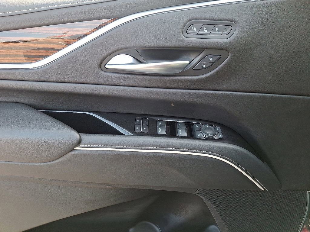 Used 2023 Cadillac Escalade ESV Premium Luxury w/ Performance Package image 13