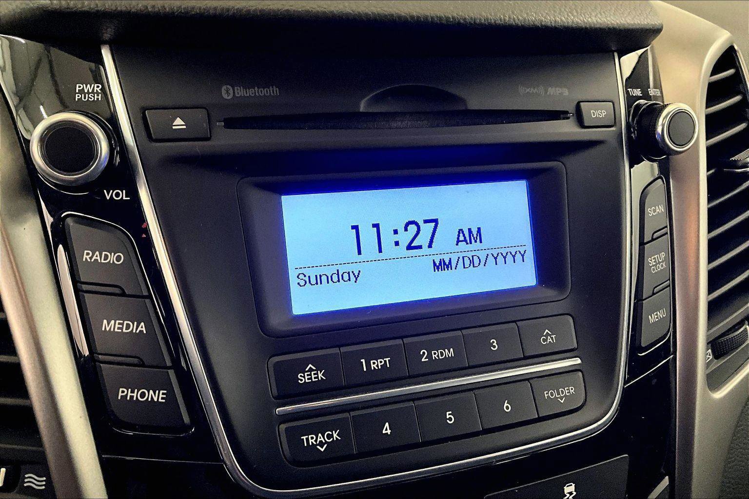 Used 2017 Hyundai Elantra GT image 20