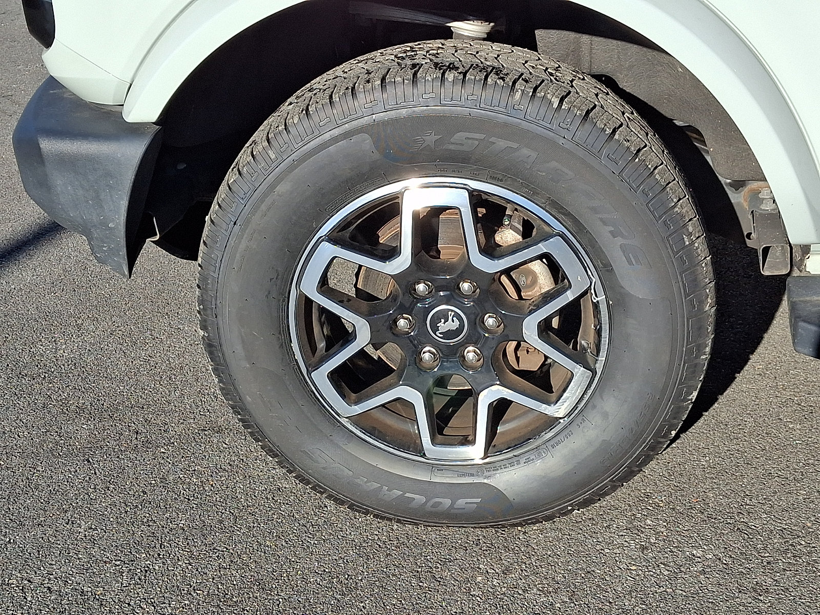 Certified 2022 Ford Bronco Outer Banks AWD/4WD image 9