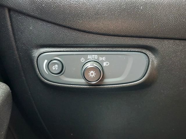 Used 2019 Chevrolet Equinox LT image 23