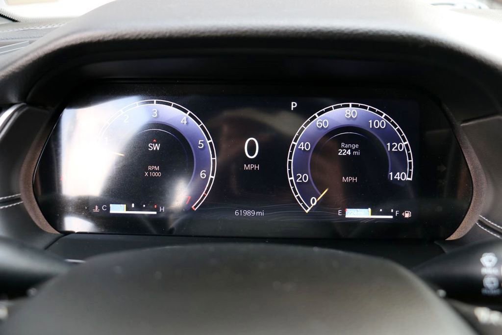 Used 2024 Jeep Grand Cherokee Laredo RWD image 11