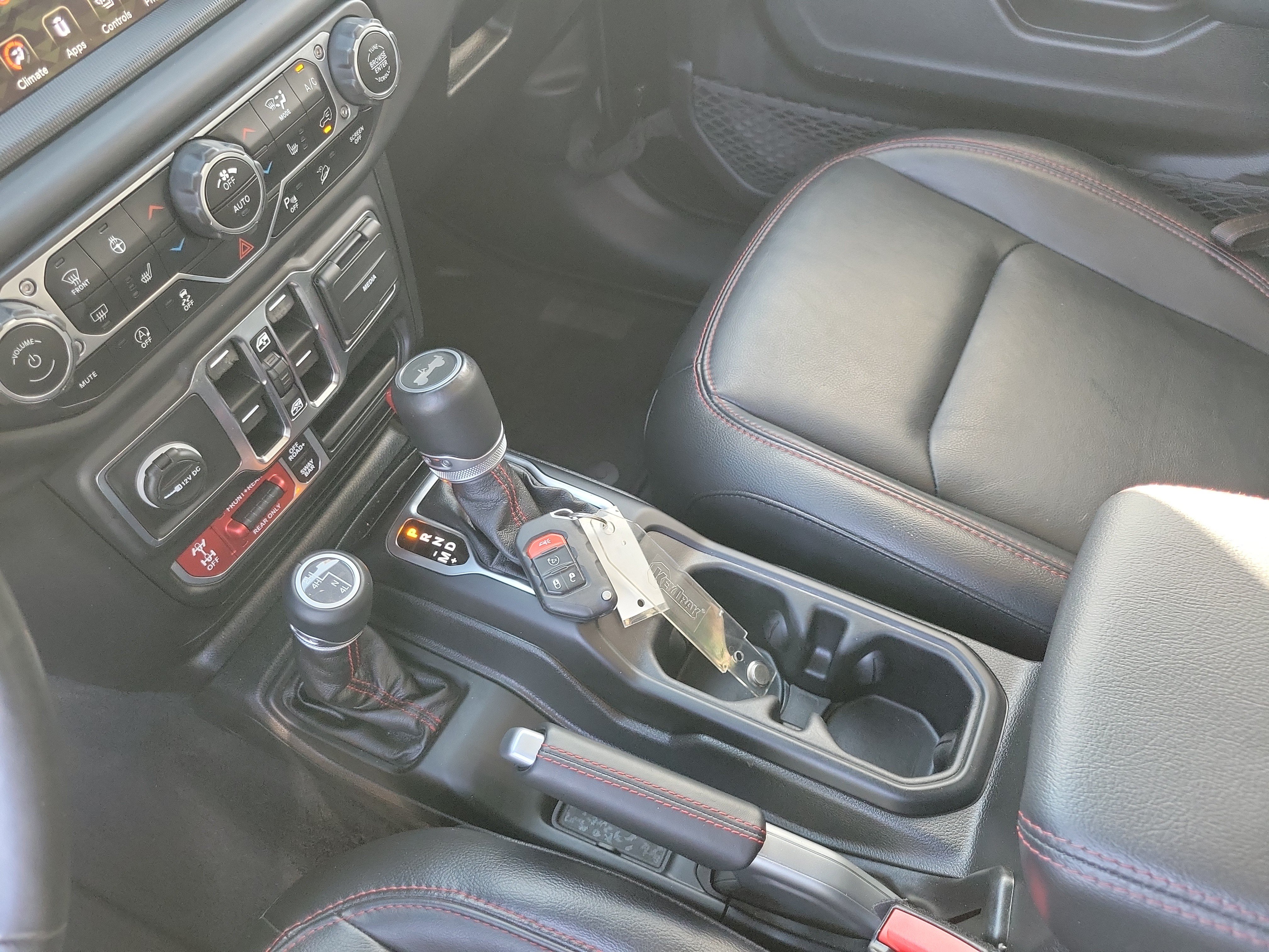 Used 2021 Jeep Wrangler Unlimited Rubicon AWD/4WD image 8
