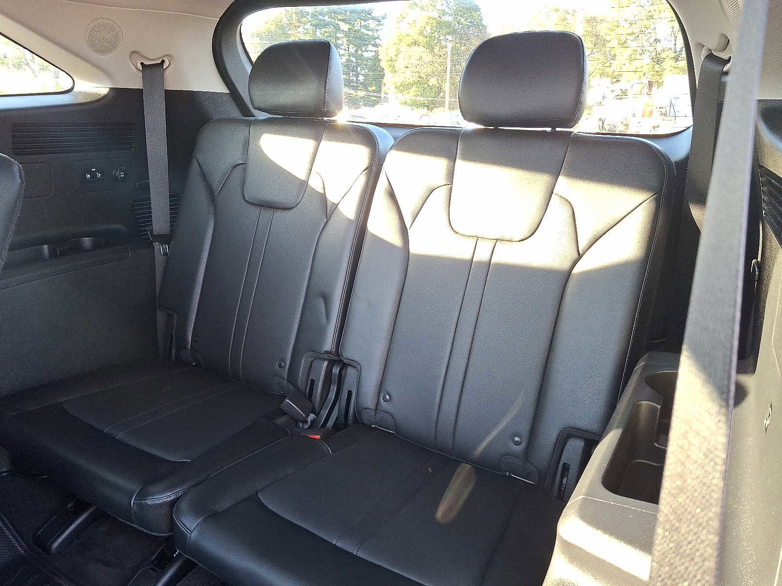 Used 2022 Kia Sorento SX Prestige image 11