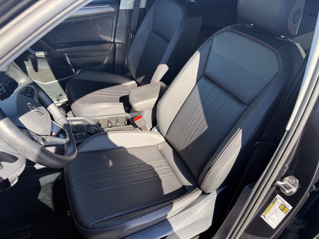 Used 2024 Volkswagen Tiguan Wolfsburg Edition AWD/4WD image 14