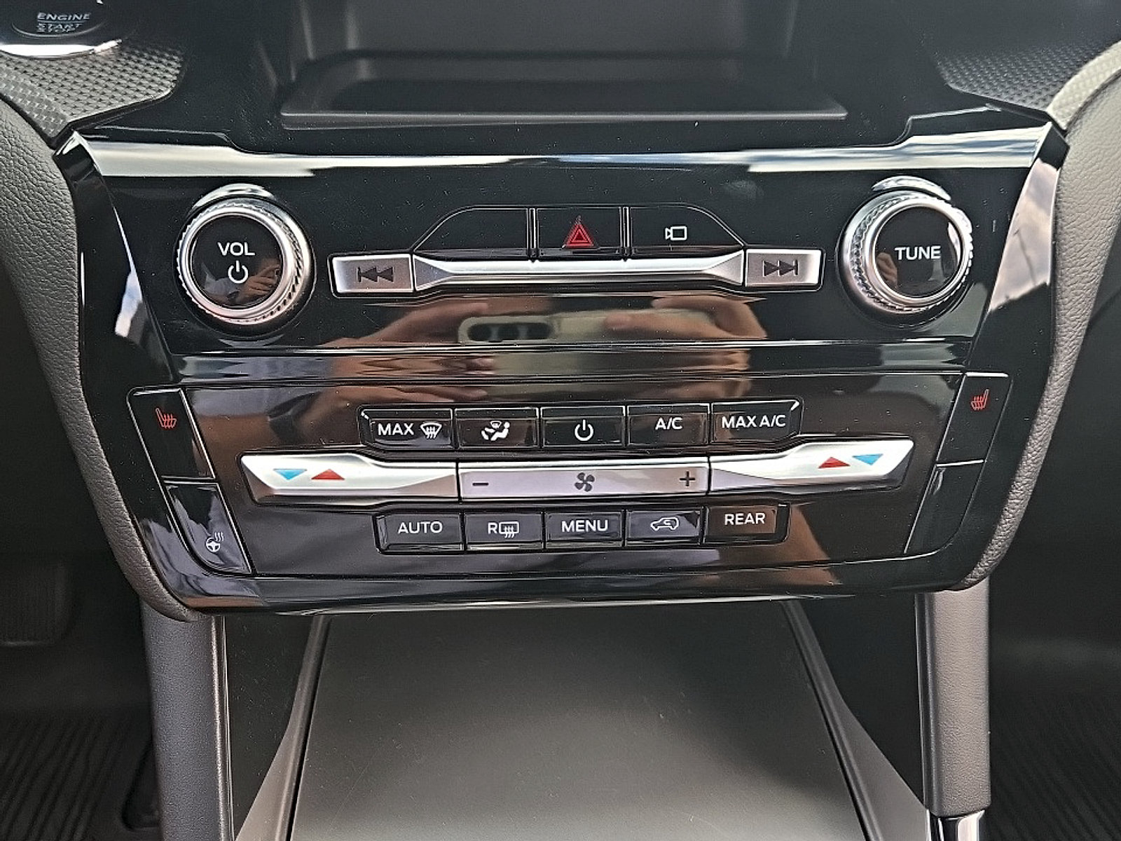 Certified 2023 Ford Explorer ST-Line AWD/4WD image 19