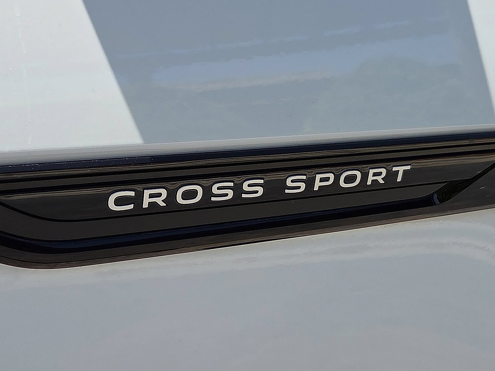 Used 2023 Volkswagen Atlas Cross Sport SEL R-Line AWD/4WD image 7
