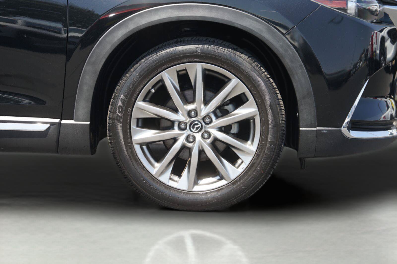 Used 2018 MAZDA CX-9 Signature AWD/4WD image 4