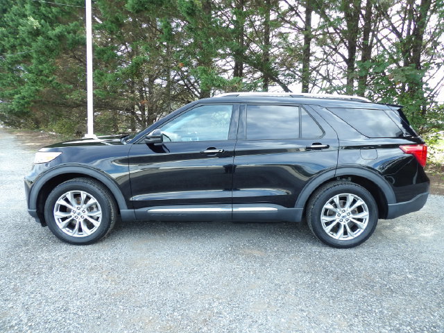 Certified 2021 Ford Explorer Limited w/ Equipment Group 301A AWD/4WD image 2