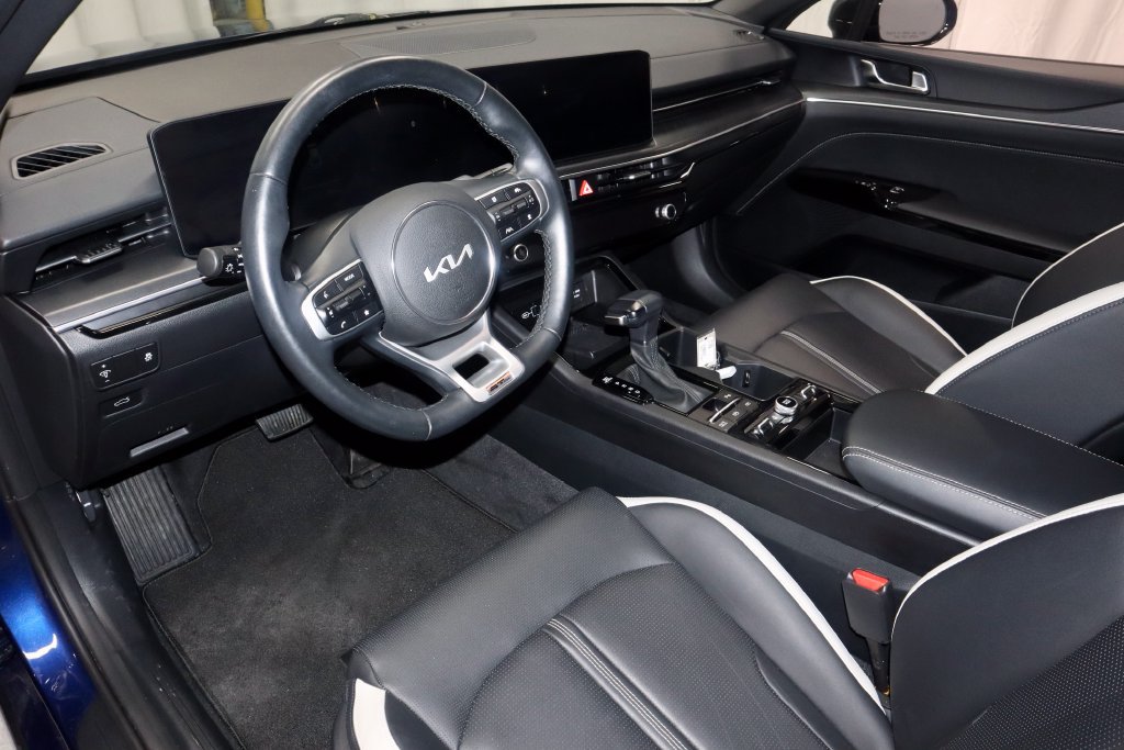 Used 2025 Kia K5 GT-Line AWD/4WD image 26