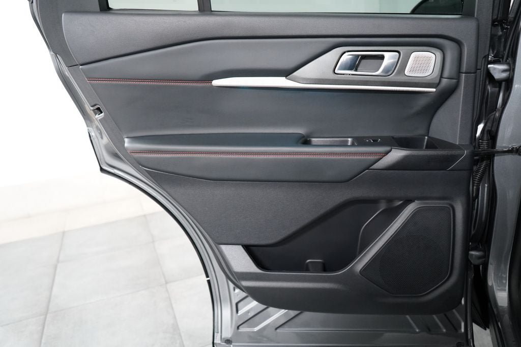 Certified 2025 Ford Explorer ST AWD/4WD image 24