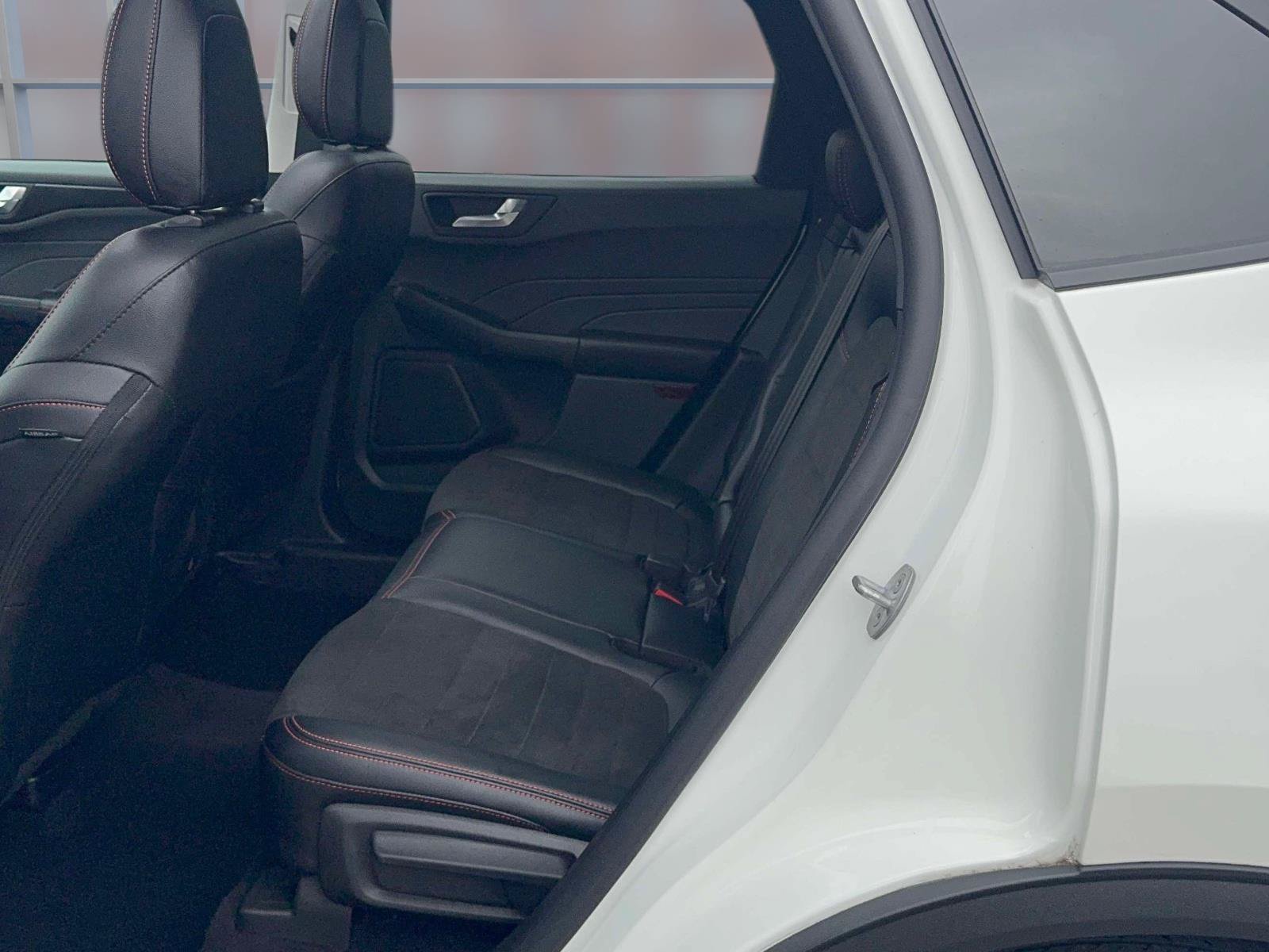 Certified 2022 Ford Escape SEL w/ SEL Stealth AWD Package image 14