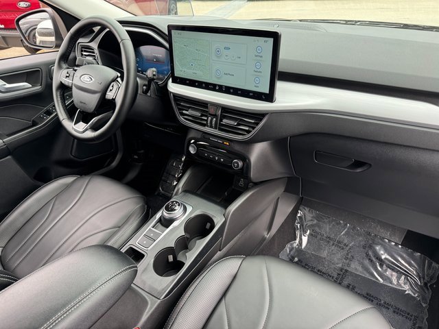 Certified 2025 Ford Escape SE w/ PHEV Premium Package image 21