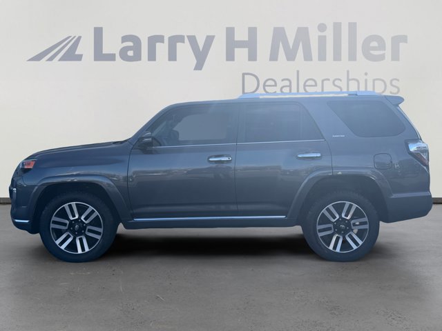 Used 2023 Toyota 4Runner Limited AWD/4WD image 2