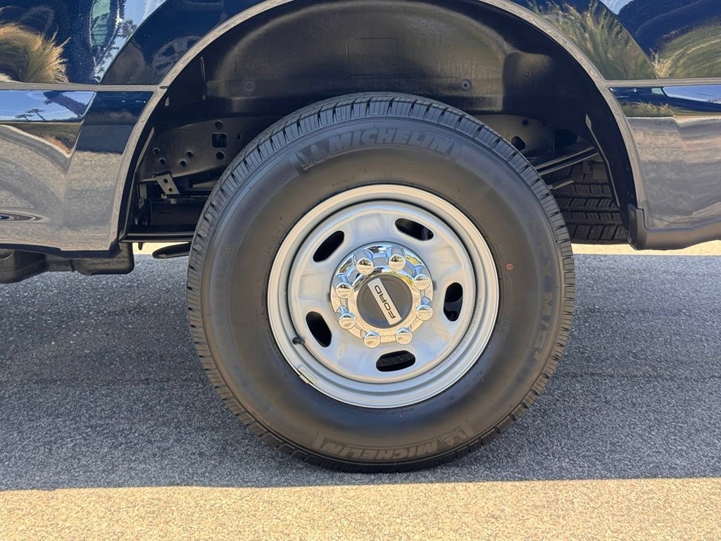 Certified 2024 Ford F250 XL w/ XL Chrome Package RWD image 14
