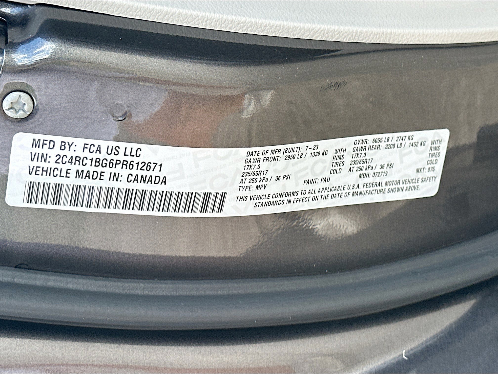 Used 2023 Chrysler Pacifica Touring-L image 31