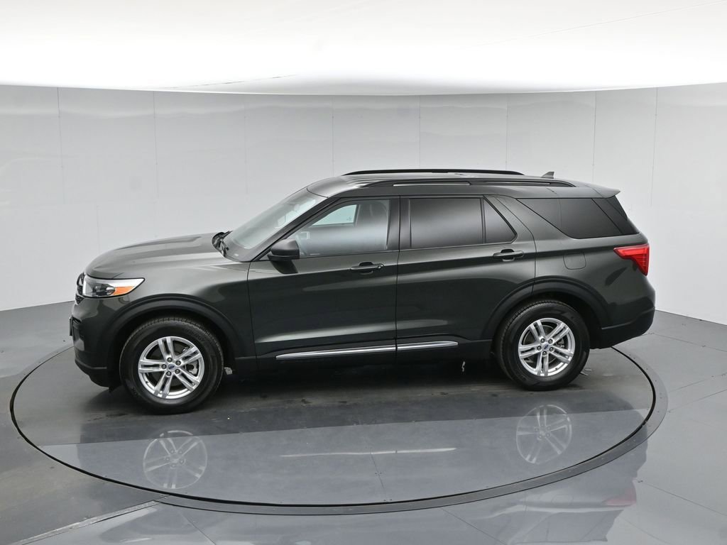 Certified 2022 Ford Explorer XLT image 49
