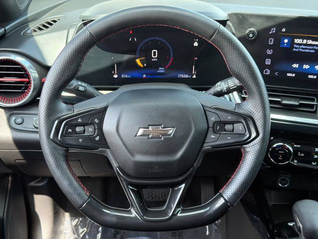 Used 2024 Chevrolet Trax RS w/ Driver Confidence Package FWD image 23