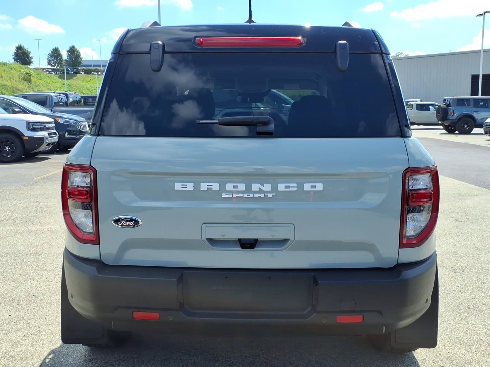 Certified 2024 Ford Bronco Sport Outer Banks w/ Tech Package AWD/4WD image 5
