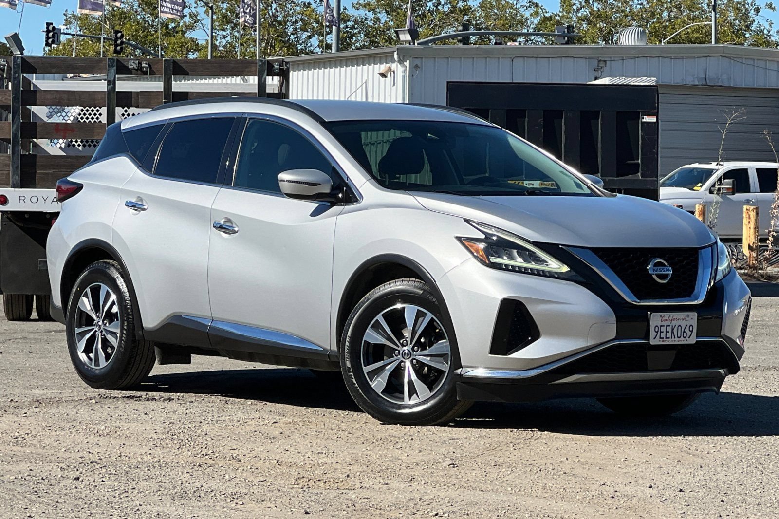 Used 2020 Nissan Murano SV AWD/4WD image 2