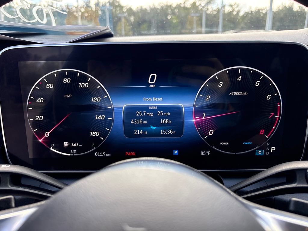 Used 2024 Mercedes-Benz GLC 300 4MATIC image 20