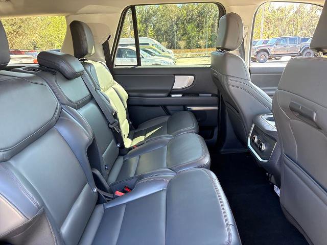 Certified 2025 Ford Expedition Max Active image 30