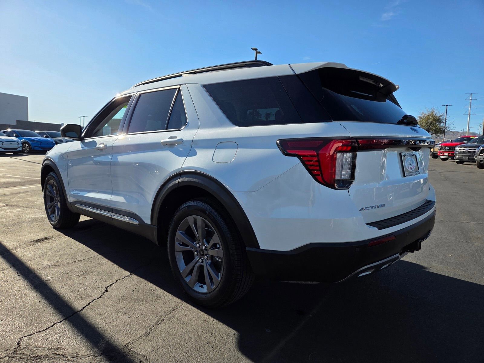 Certified 2025 Ford Explorer Active w/ Active Comfort Package image 3