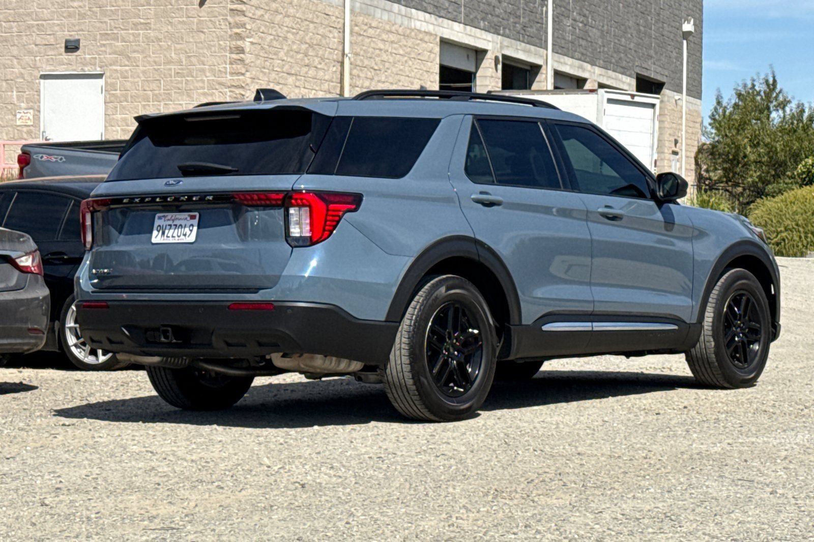 Certified 2025 Ford Explorer Active RWD image 4