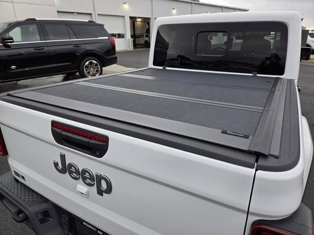 Used 2021 Jeep Gladiator Overland w/ Popular Equipment Package image 17