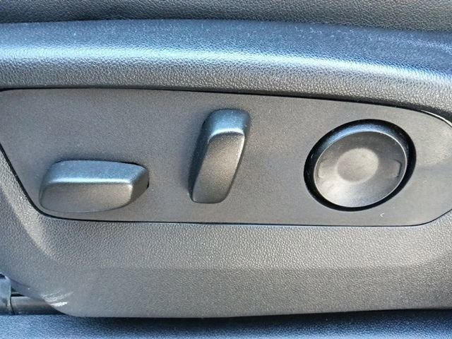 Used 2024 Chevrolet Tahoe Z71 w/ Luxury Package image 16