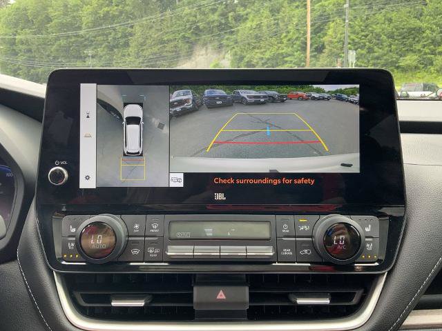 Used 2024 Toyota Grand Highlander AWD image 25