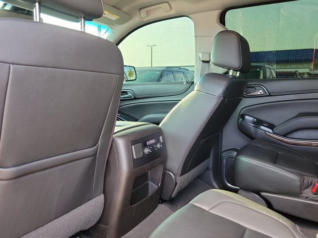 Used 2019 Chevrolet Tahoe LT w/ Luxury Package RWD image 17