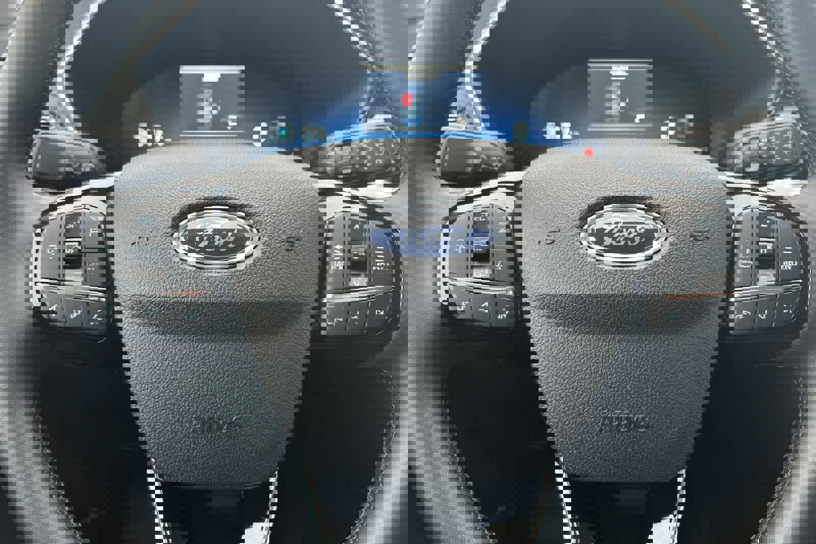 Certified 2025 Ford Escape Platinum image 23