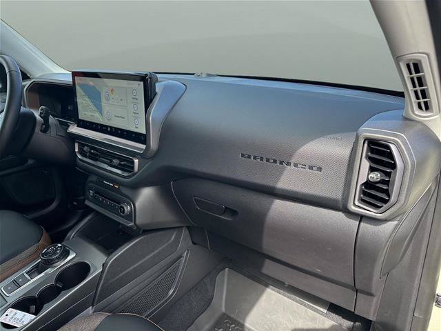 Certified 2025 Ford Bronco Sport Outer Banks w/ Outer Banks Tech Package+ AWD/4WD image 18