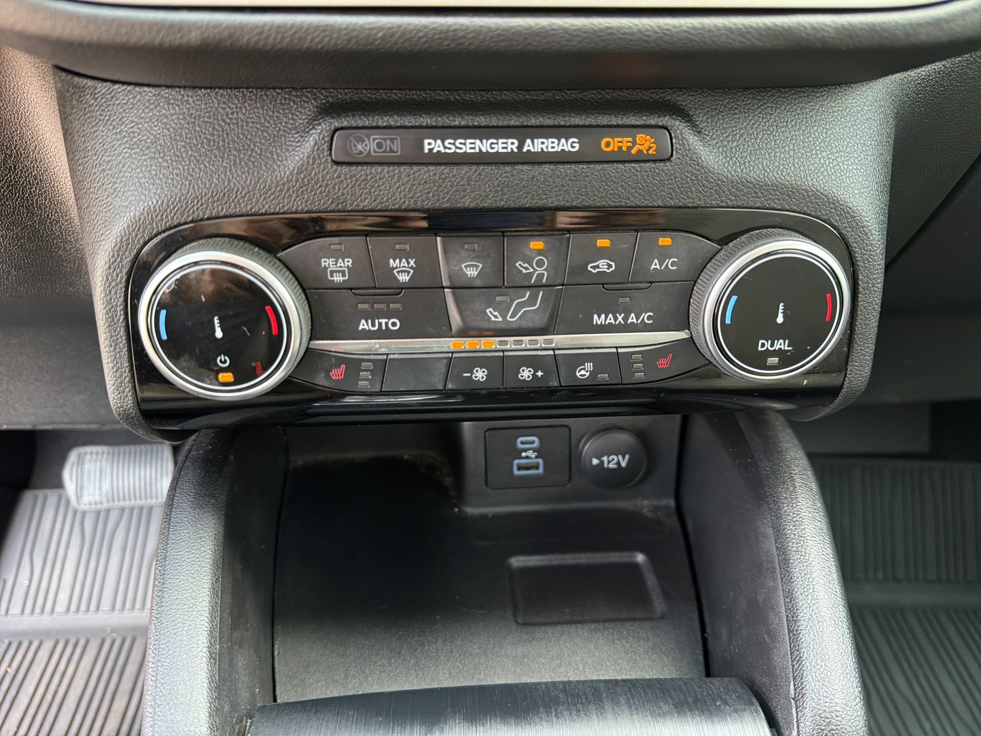 Certified 2022 Ford Escape SE w/ Convenience Package AWD/4WD image 6
