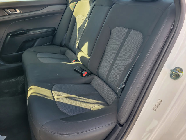 Used 2023 Kia K5 LXS image 10