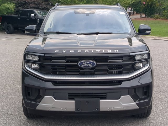 Certified 2025 Ford Expedition Platinum w/ Driver's Package AWD/4WD image 9