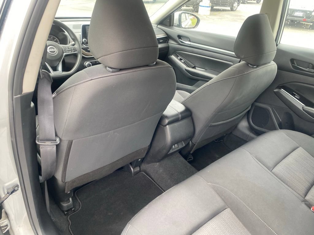 Used 2023 Nissan Altima 2.5 SV FWD image 29