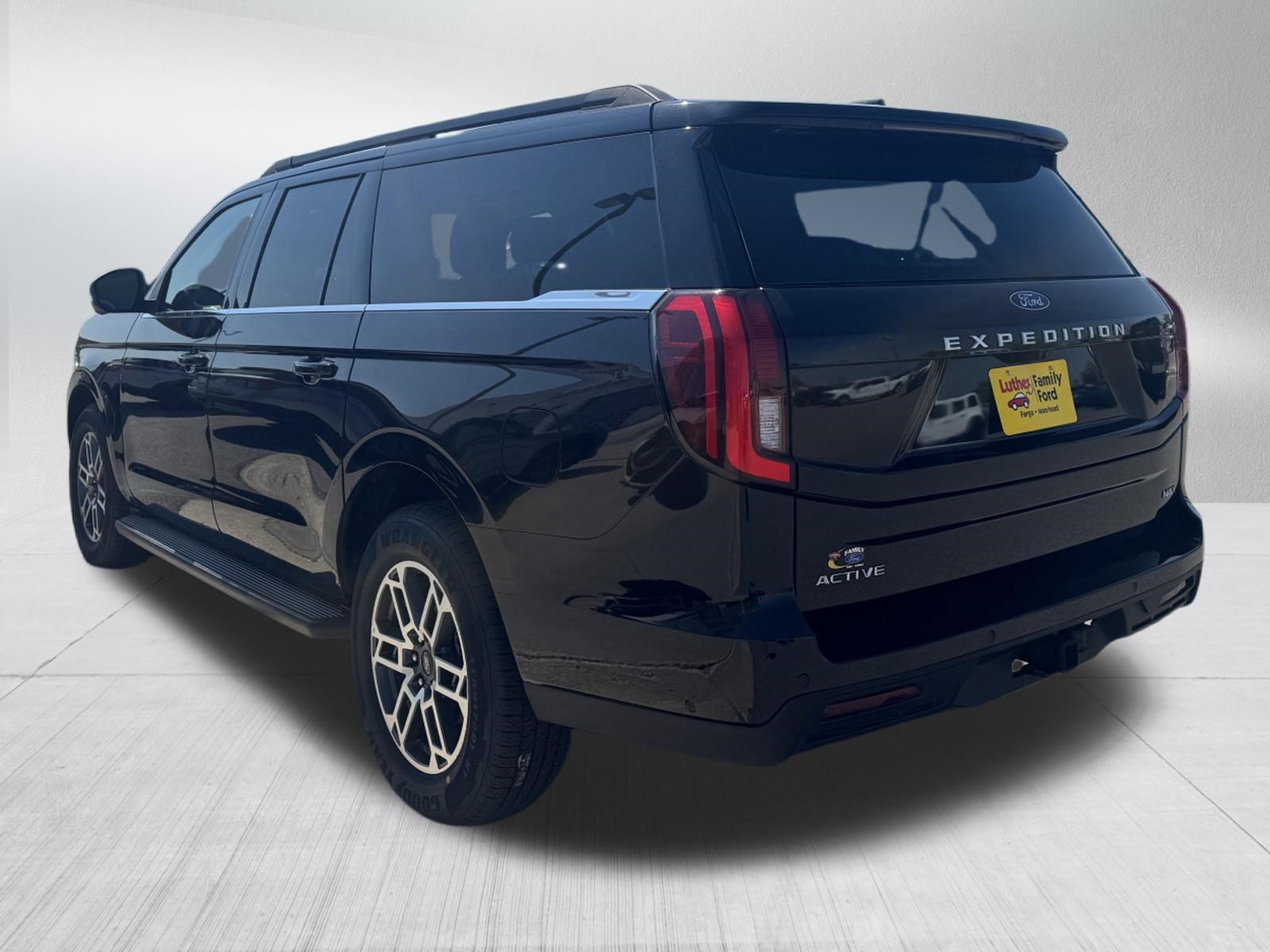 Certified 2025 Ford Expedition Max Active AWD/4WD image 5