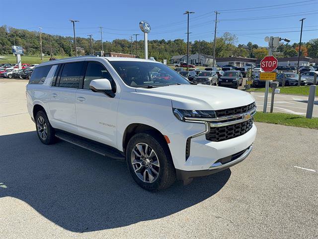 Used 2024 Chevrolet Suburban LS w/ Driver Alert Package AWD/4WD image 4