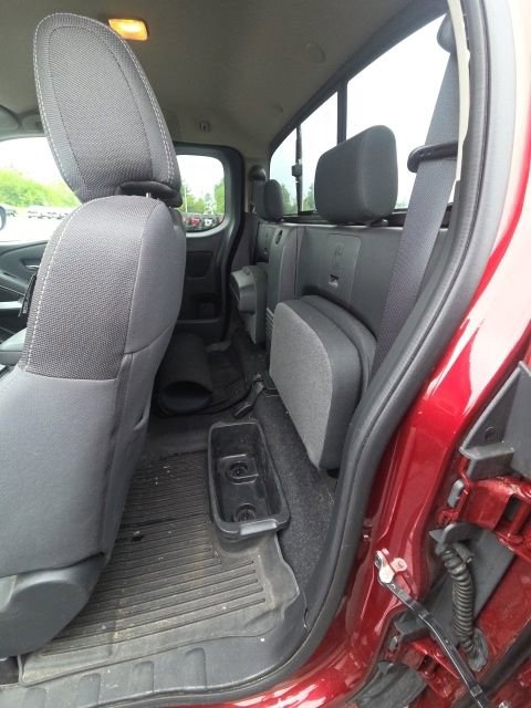 Used 2022 Nissan Frontier SV AWD/4WD image 15