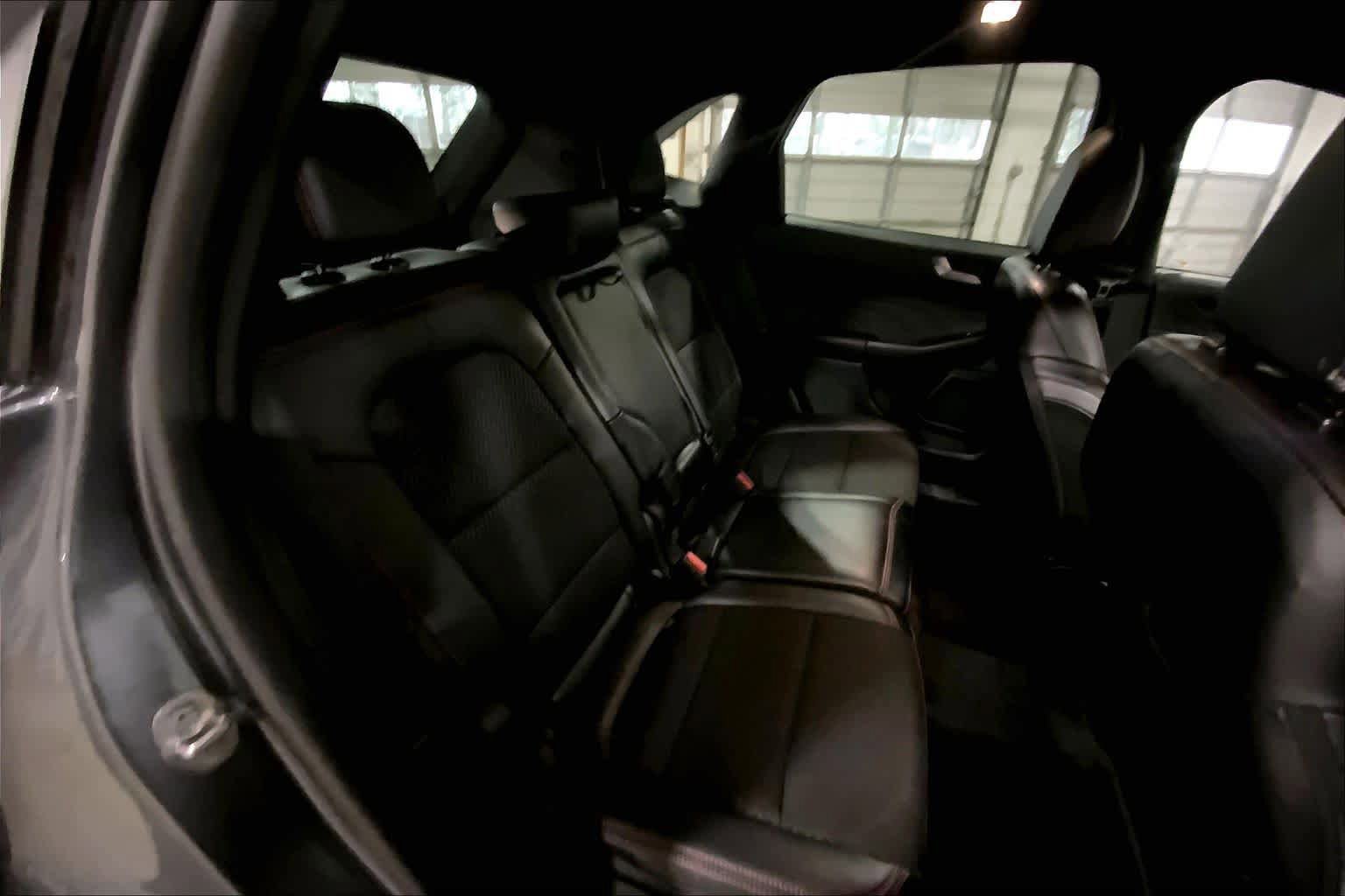 Certified 2025 Ford Escape ST-Line AWD/4WD image 19
