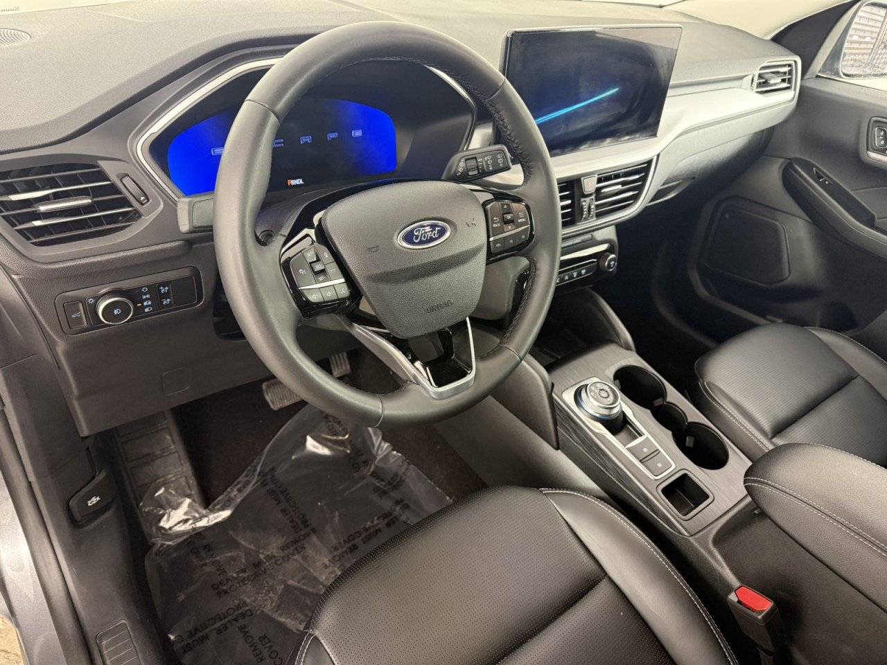 Certified 2025 Ford Escape Platinum AWD/4WD image 15