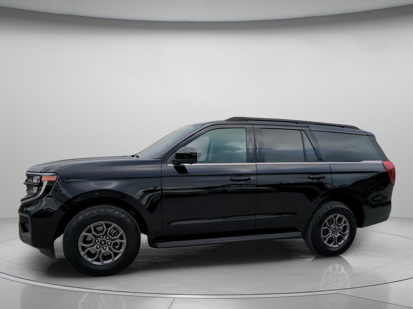 Certified 2025 Ford Expedition Active image 14