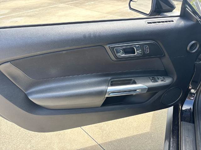 Certified 2017 Ford Mustang Coupe RWD image 15