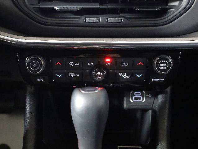 Used 2022 Jeep Compass Limited image 15