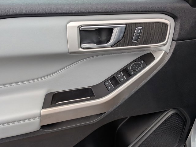 Certified 2022 Ford Explorer XLT w/ Equipment Group 202A image 14