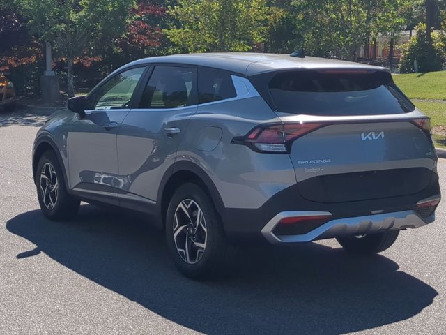 Used 2023 Kia Sportage LX AWD/4WD image 6