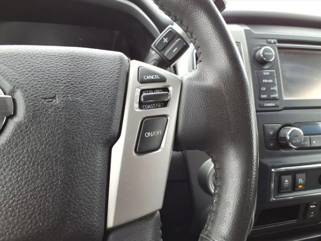 Used 2017 Nissan Titan SV image 22