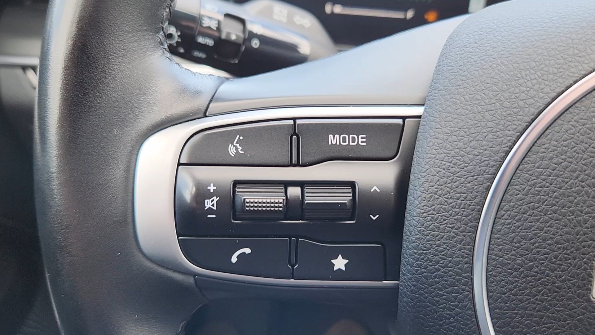 Used 2025 Kia K5 GT-Line AWD/4WD image 12