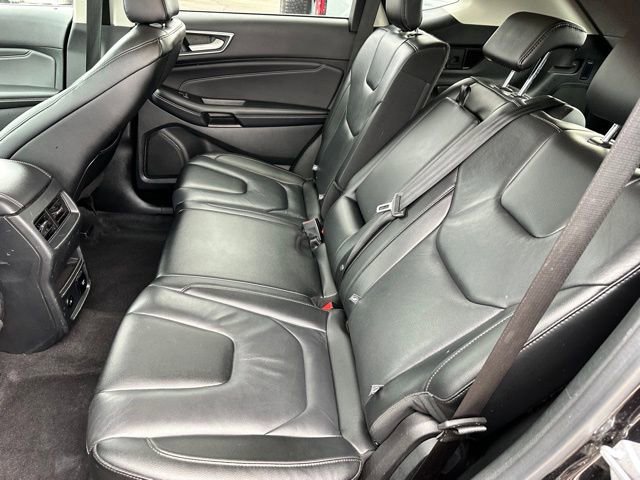 Certified 2022 Ford Edge Titanium image 9